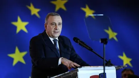 Schetyna o planowanym strajku: jesteśmy z nauczycielami
