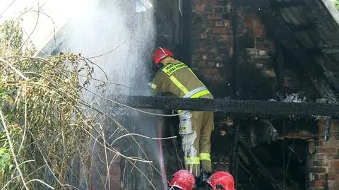 Wybuch butli z gazem. Domek letniskowy stanął w płomieniach, jedna osoba jest poparzona