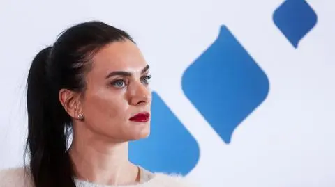 Już pozbawiają Isinbajewą honorów w Rosji