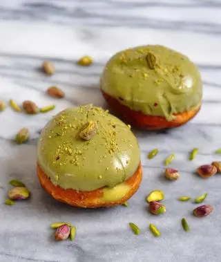 Pączki z pistacjami hitem tegorocznego Tłustego Czwartku