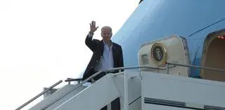 Joe Biden przed wylotem do Warszawy
