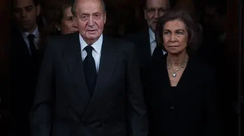 Juan Carlos nie wróci na święta do kraju. Pałac Królewski: jest w grupie ryzyka