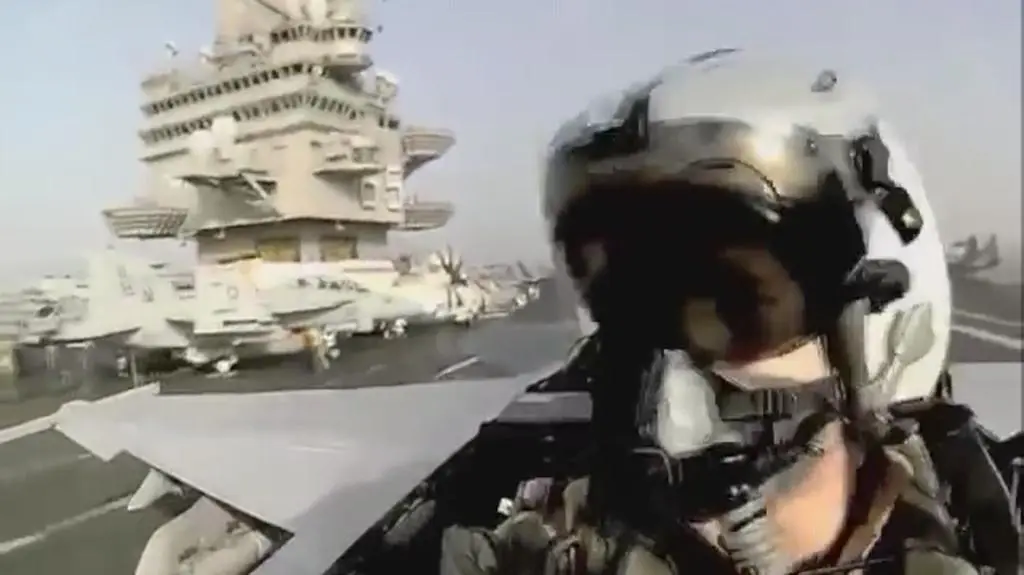 Akcja na pokładzie lotniskowca US Navy