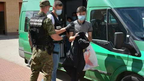 Powinni przebywać w ośrodkach na Litwie, nielegalnie przekroczyli granicę