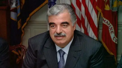 Były premier Libanu Rafik Hariri zginął w zamachu bombowym 