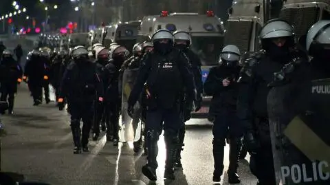 Policjanci podczas demonstracji