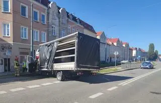 Zderzenie tramwaju z samochodem dostawczym w Elblągu