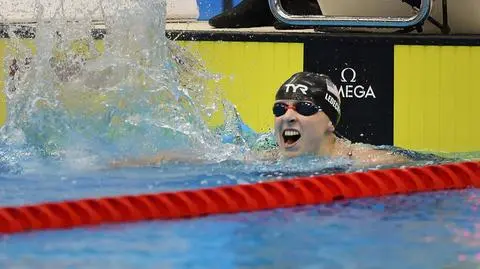 Gigantyczna przewaga w basenie i wyrównane osiągnięcie Phelpsa