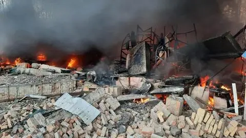 Zniszczenia w pobliżu punktu straży granicznej w obwodzie kijowskim 