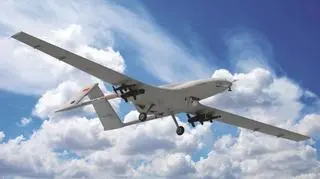 PREMIUM DRON BAYRAKTAR TB2 Dron Bayraktar TB2 z pełnym uzbrojeniem.