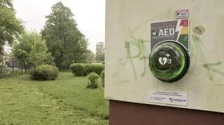 Urządzenie zamontowano na ścianie Domu Studenckiego nr 1