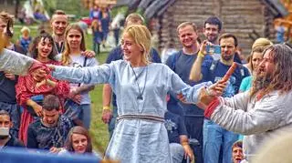 Festiwal Mitologii Słowiańskiej w Owidzu, sierpień 2018. Rekonstrukcja wczesnośredniowiecznych obrzędów słowiańskich