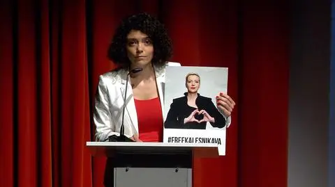 W imieniu Maryi Kalesnikawej nagrodę odebrała jej siostra - Tatiana Chomicz