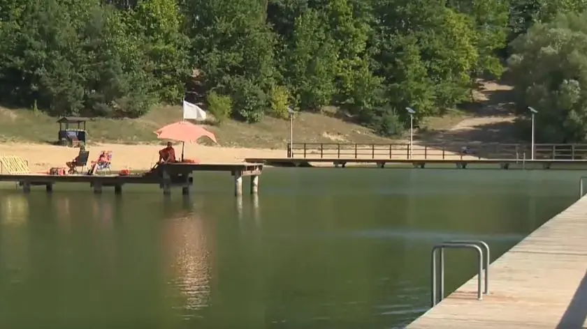 Dziecko utonęło na strzeżonym kąpielisku. Ratownicy odpowiedzą przed sądem