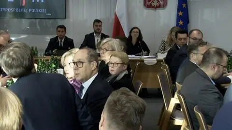 "Trudno jest mi poprzeć wzrost tych wydatków. Jak mam to wytłumaczyć Polakom?". Oglądaj na żywo