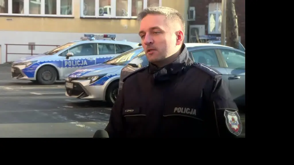 1901N153X POLICJA