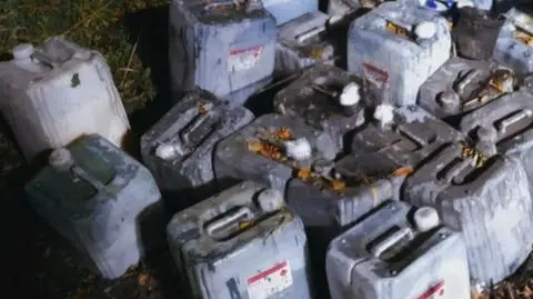 Kolejne porzucone pomniki z odpadami chemicznymi. Sprawę bada policja