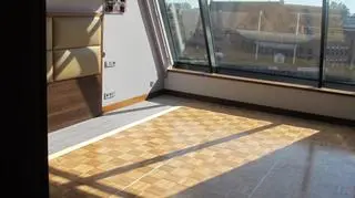 Sala taneczna z widokiem na Motławę