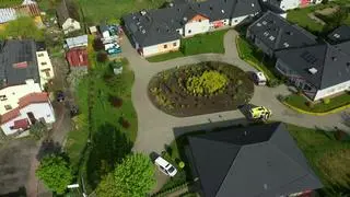 Ewakuacja pacjentów z ośrodka opieki w Czernichowie