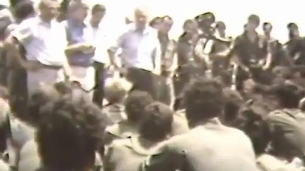 Powrót komandosów z operacji w Entebbe