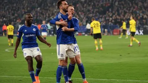 Pasjonujące derby. Schalke zatrzymało Borussię