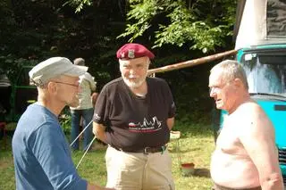 Ignacy Walenty Nendza (w środku)