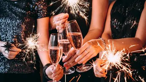 Sylwester w domu i za mniej. Tak wyglądają plany Polaków na zakończenie niepewnego roku