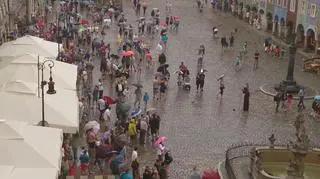 Po 10 minutach wycieczki i turyści rozeszli się sprzed ratusza