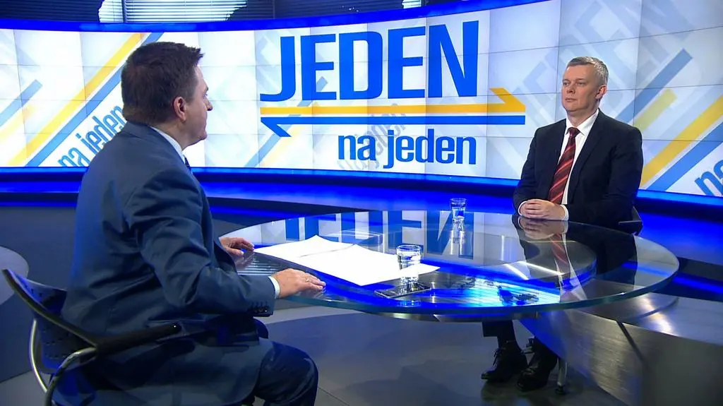 Siemoniak: zwolniono wiceministrów bez zaplecza politycznego