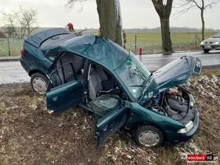 20-latkę zabrał do szpitala śmigłowiec LPR