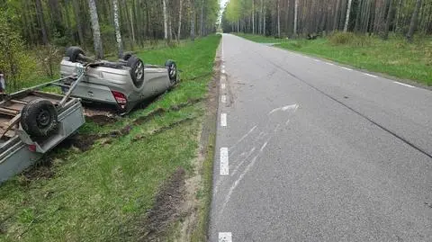 Zobaczył sarnę, odbił w bok