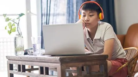 Chińskie władze "oczyszczają internet" dla nieletnich