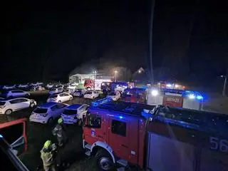 Pożar lakierni w Droglewie, spłonęło pięć samochodów