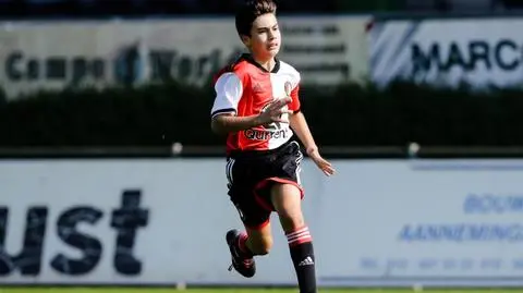 15-letni syn Robina van Persie podpisał profesjonalny kontrakt