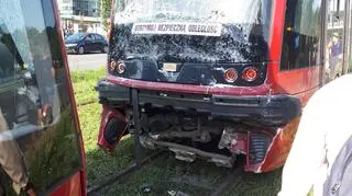 Tramwaje zderzyły się w alei Mickiewicza w Łodzi