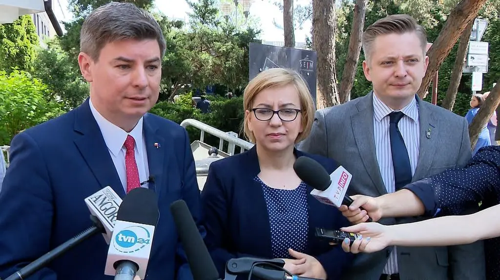 Protest przeciwko ograniczaniu wstępu do Sejmu