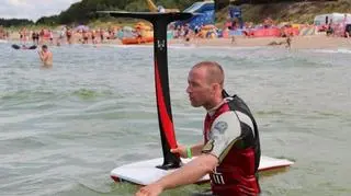 Hydroskrzydło statecznikiem do góry