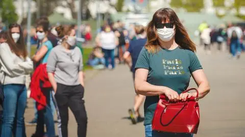 "Odmrażanie" na raty. Jakie obostrzenia nadal obowiązują?