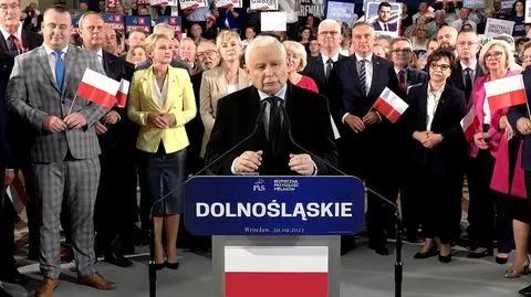 "Tych wiz, o których ta pani tam krzyczała, było dokładnie 268". Kaczyński o aferze wizowej