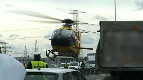 Helikopter LPR bujał się w powietrzu tuż nad drogą. Piloci: ćwiczymy takie sytuacje