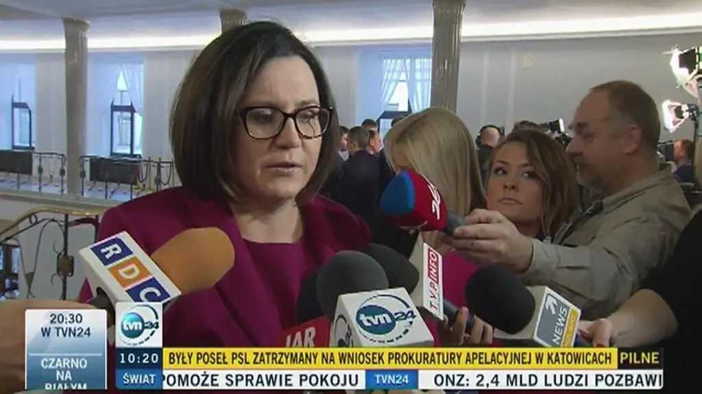 Sadurska: pokaźne kwoty na wynagrodzenia w kancelarii