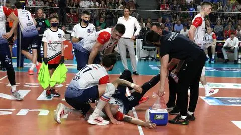 Niepokój w siatkarskiej kadrze. "Zabieg chirurgiczny i dłuższa rehabilitacja"