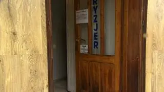 Wejście do zakładu pana Mariana