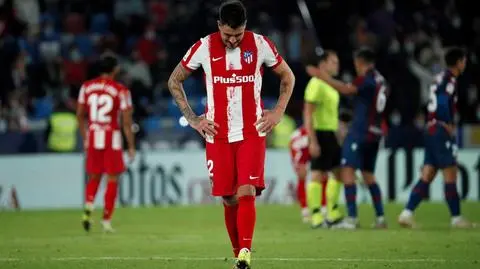 Mistrz Hiszpanii znowu stracił punkty. "VAR sieje chaos"