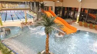 Basen za 22 mln zł przecieka