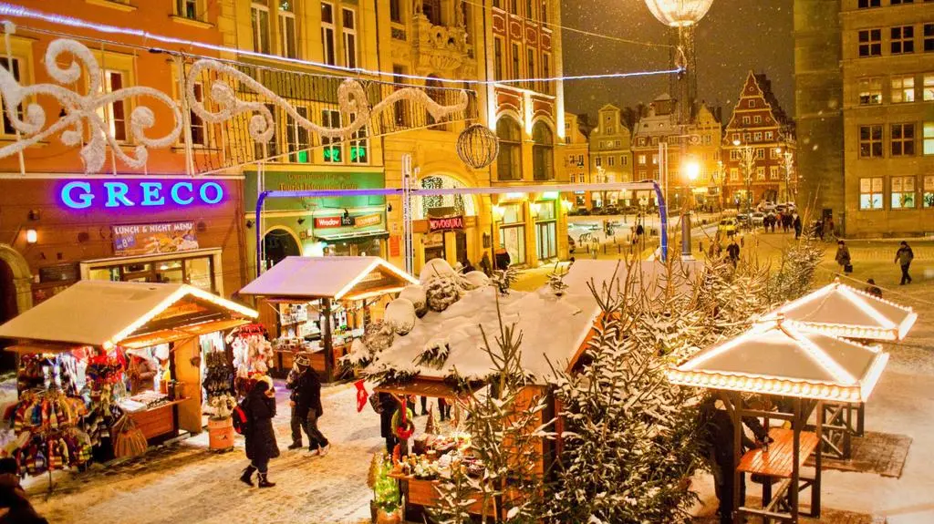 Rynek pod śniegiem