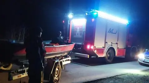 Pod chłopcami załamał się lód. Nie żyje 13-latek 