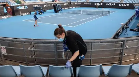 Lockdown uderza w Australian Open. Kibice znikają z trybun w Melbourne