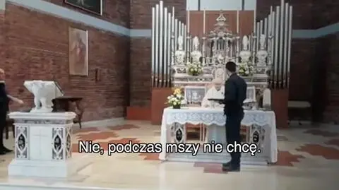 Ksiądz nie ustępował, odprawił mszę do końca