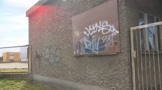 Zniszczone elewacje w Raciborzu